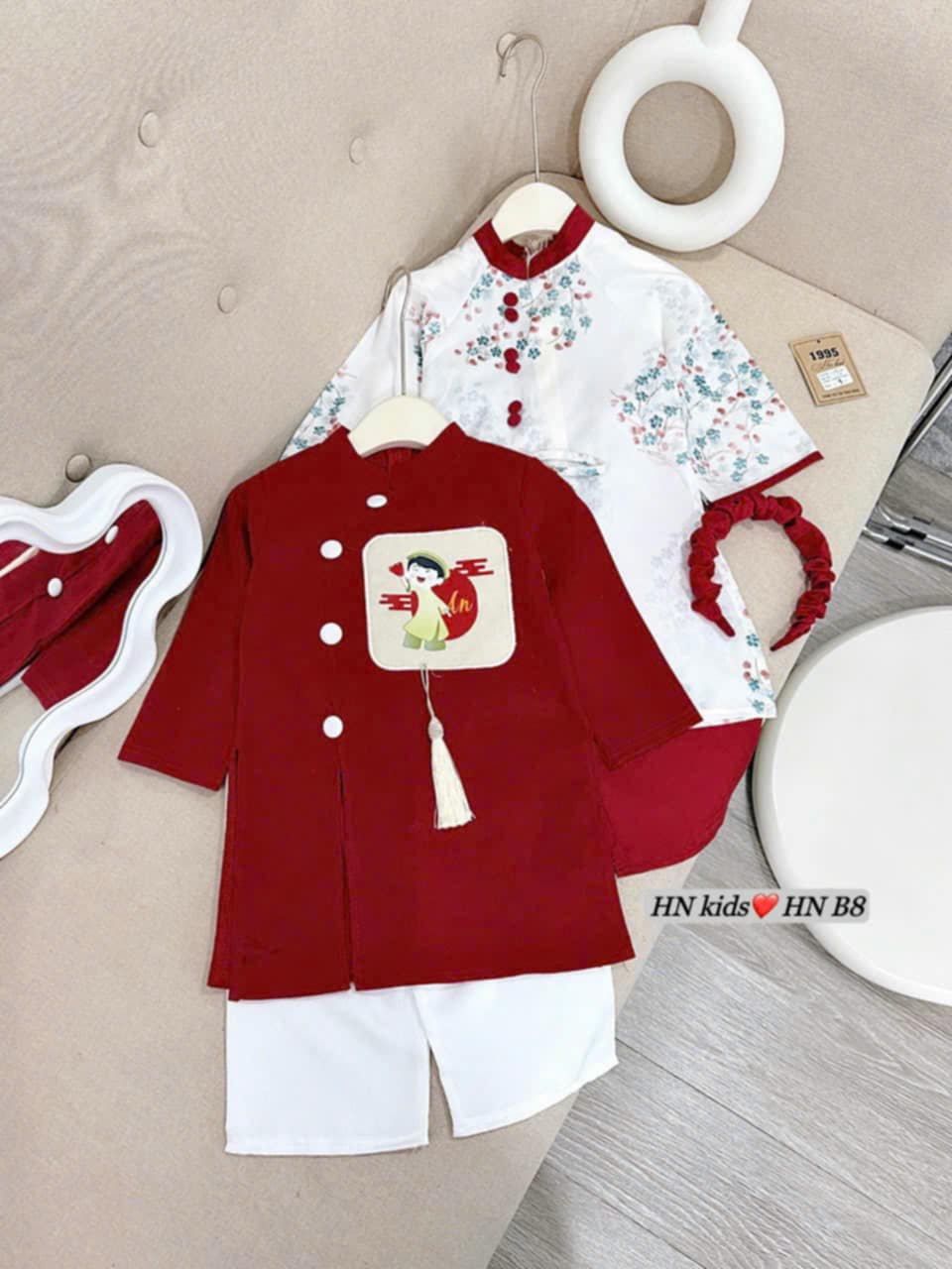 Áo dài nhung cho bé trai và bé gái vui Tết 2022
