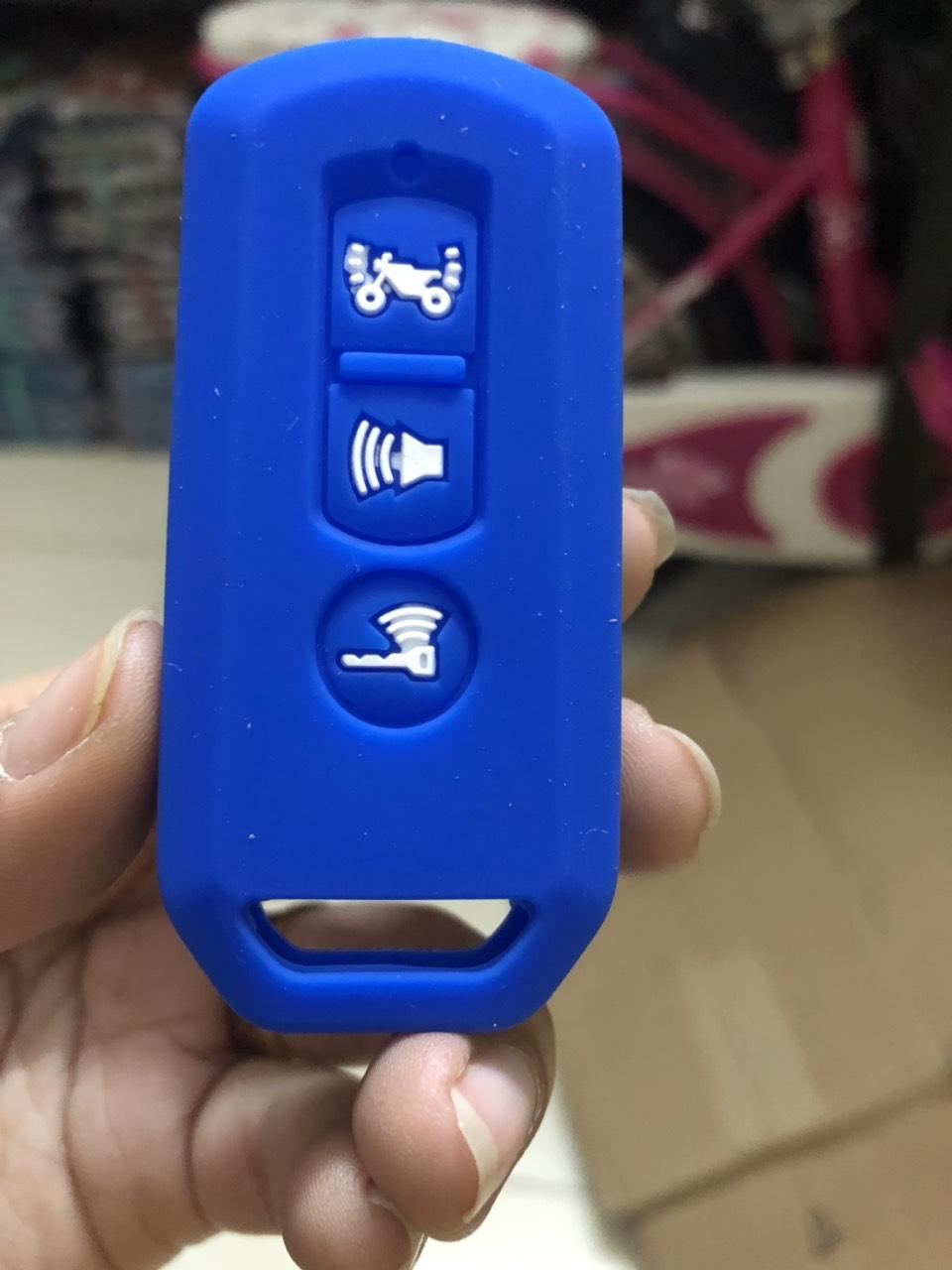 [HCM]COMBO 49k  2 BỌC (1 CAO SU CHÂN CHỐNG + 1 REMOTE THÔNG MINH XE MÁY LOẠI 3 NÚT)