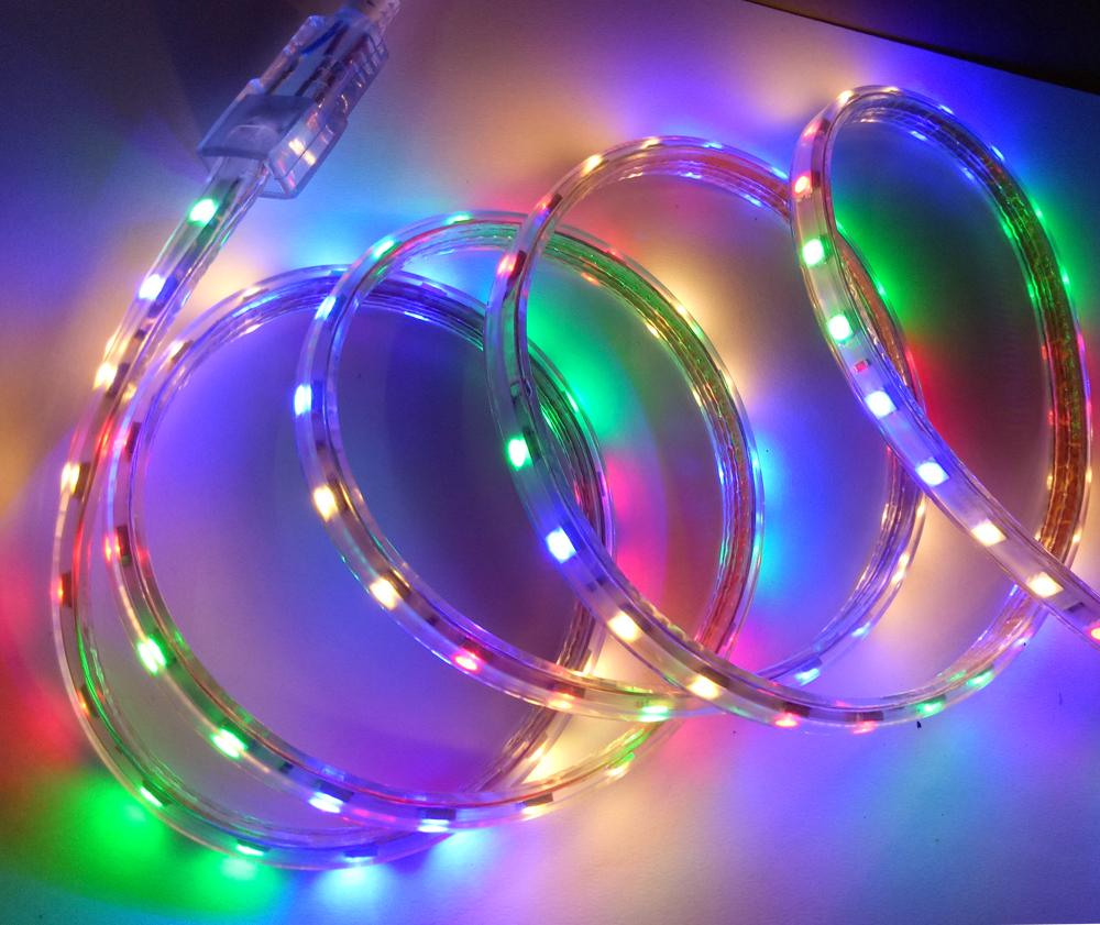 Bộ 15 mét đèn Led dây chớp 5050/220V 4 màu và 1 đầu nối dây nguồn