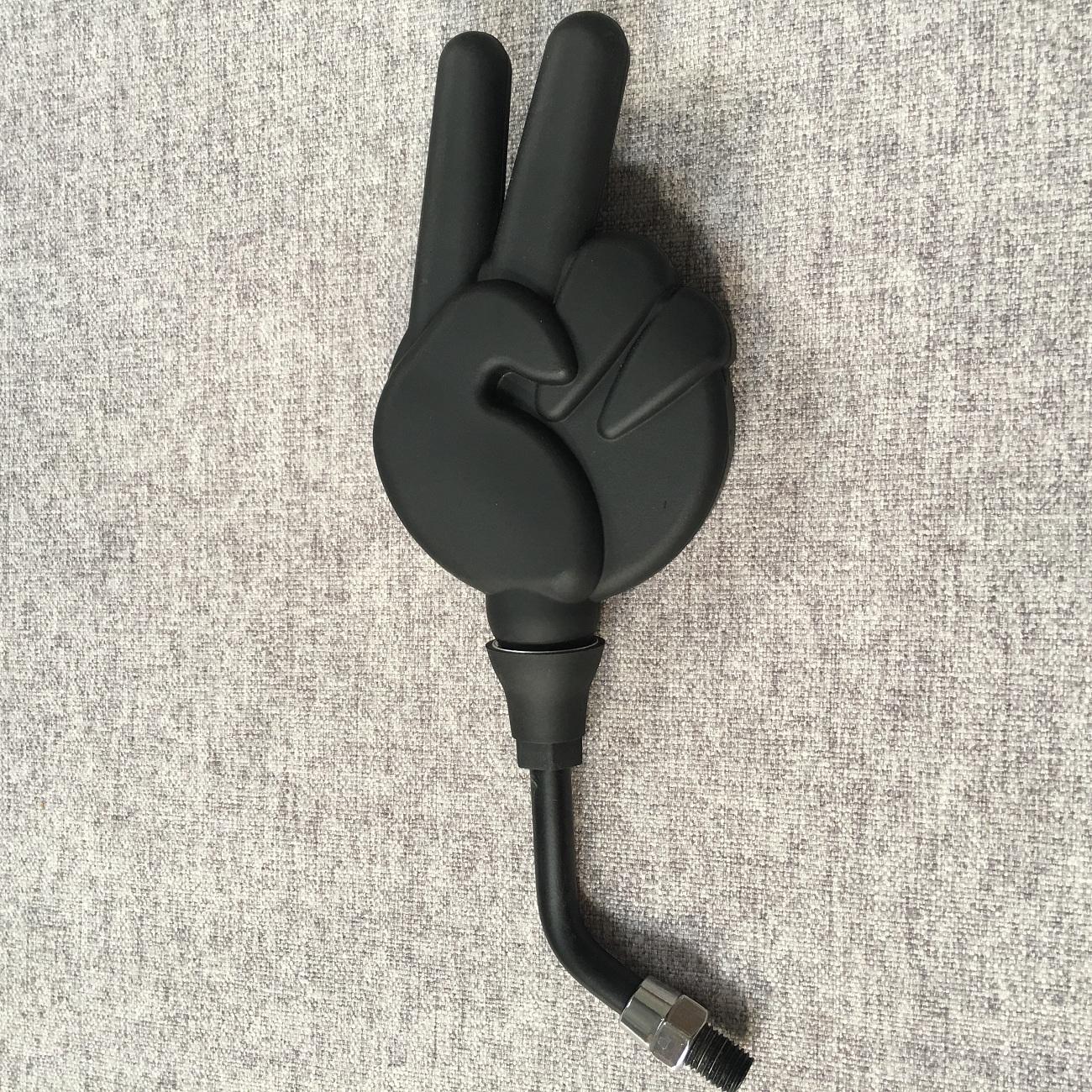 [HCM][ALO EM À]  GƯƠNG CHIẾU HẬUKÍNH CHIẾU HẬU 2 NGÓN TAY NGỘ NGHĨNH VUI NHỘN CHO XE MÁY (MÀU ĐEN)