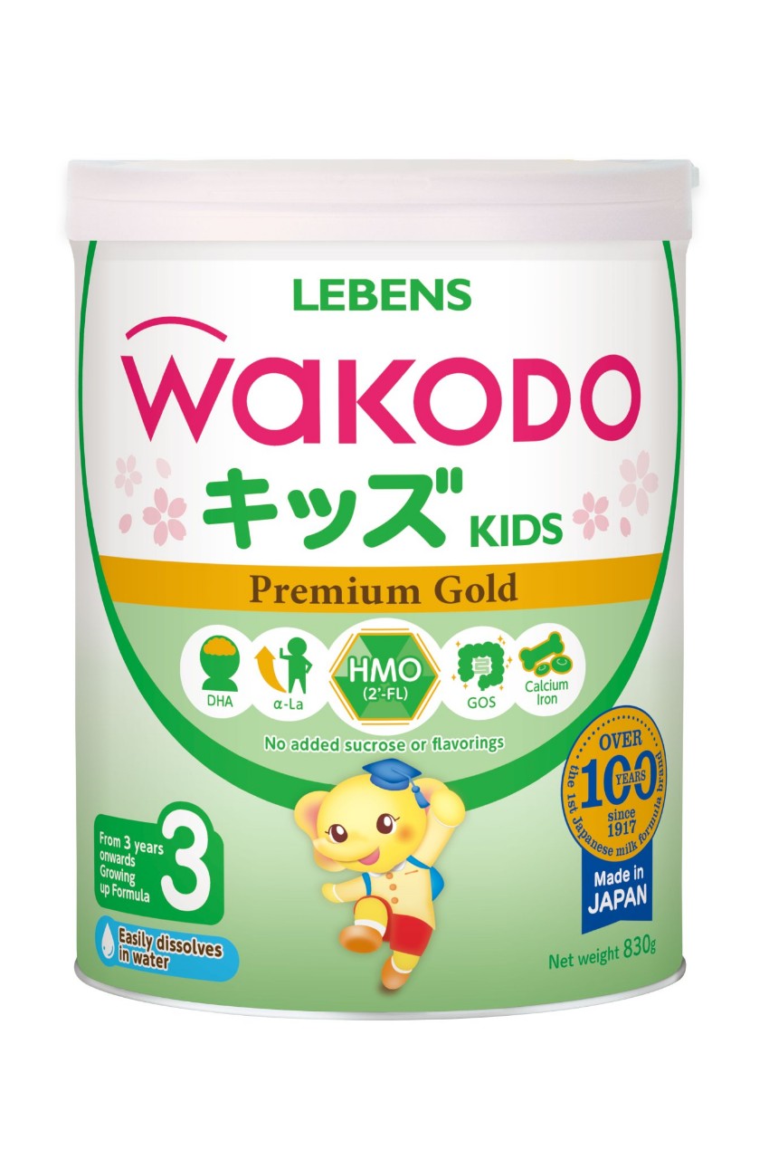Sữa wakodo số 3 - 830g - tặng kèm 1 cái yếm