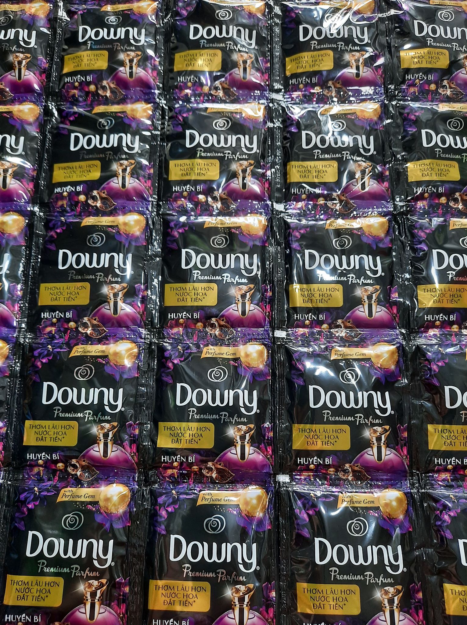 Dây xả downy huyền bí 10 gói