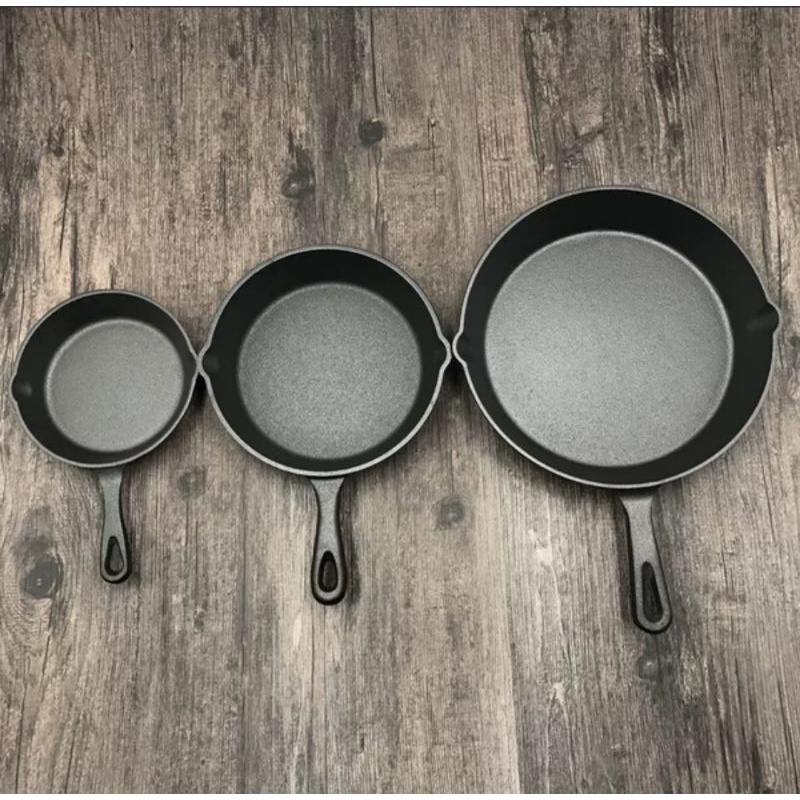 Chảo gang kitchen little happiness,Chảo loại 1 được công ty PHÙNG GIA nhập khẩu và phân phối,Tặng bao tay chảo