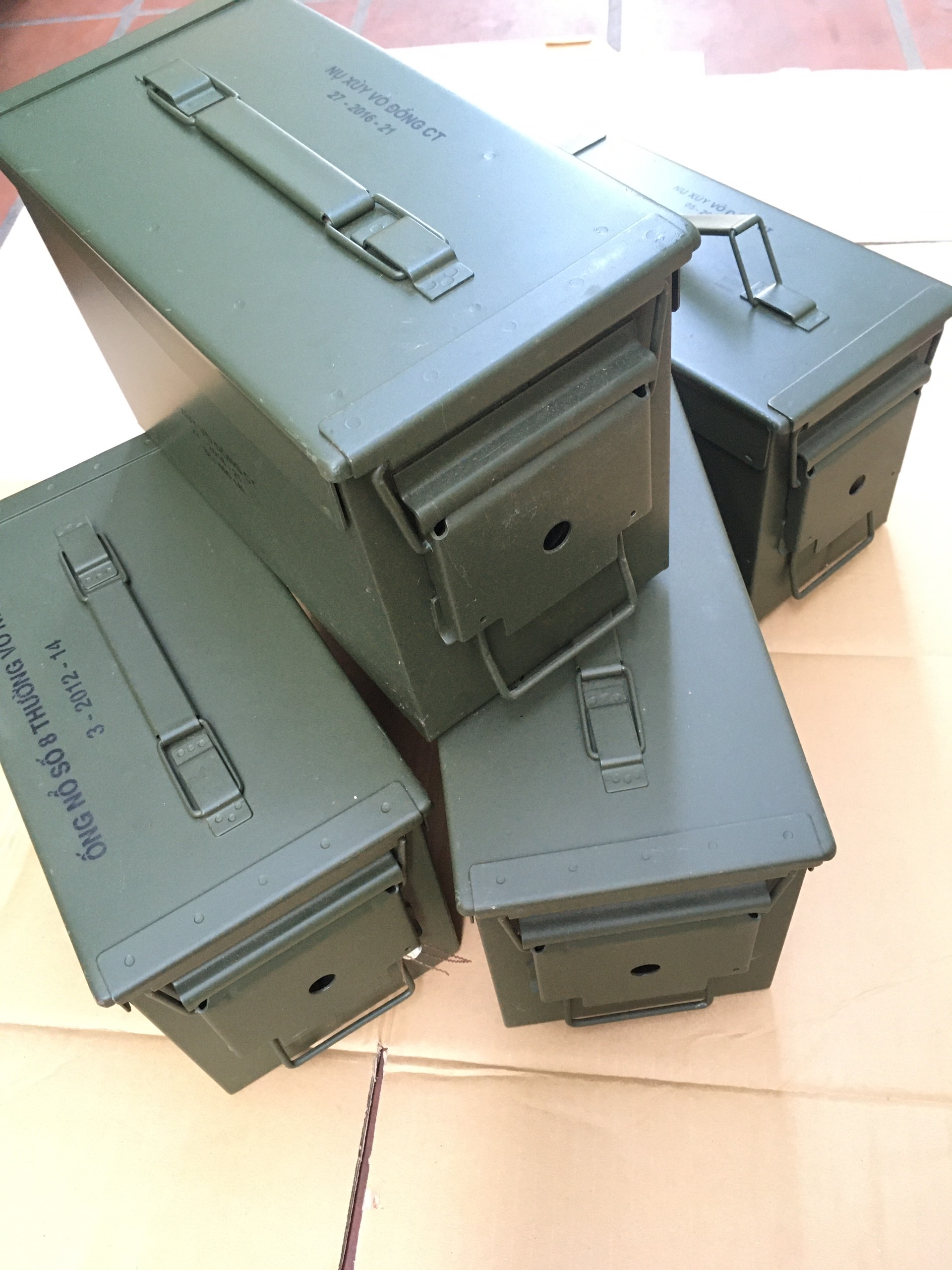 Thùng đại liên 7L