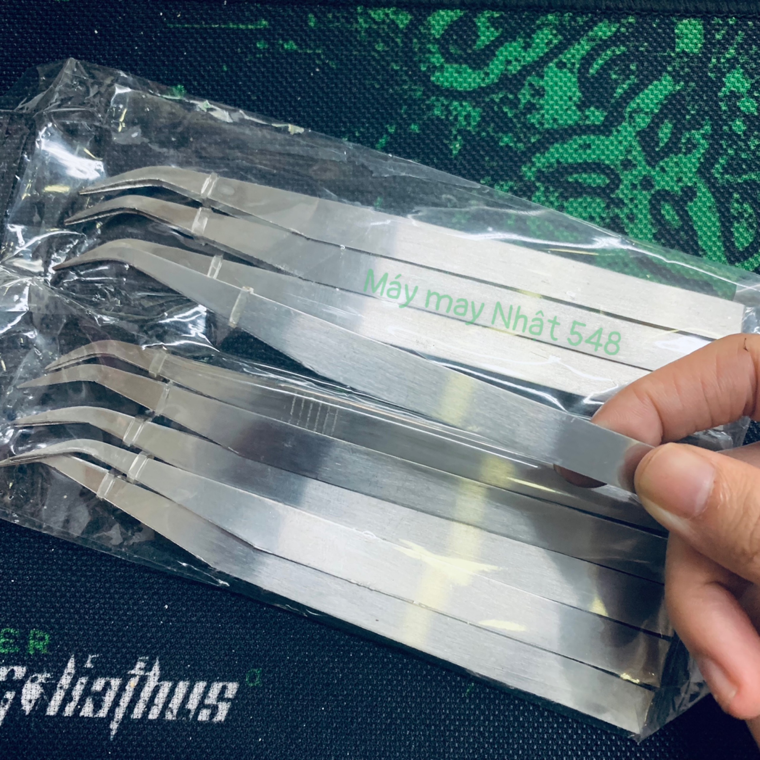 Nhíp / kẹp để xỏ chỉ các dòng máy vắt sổ, kansai