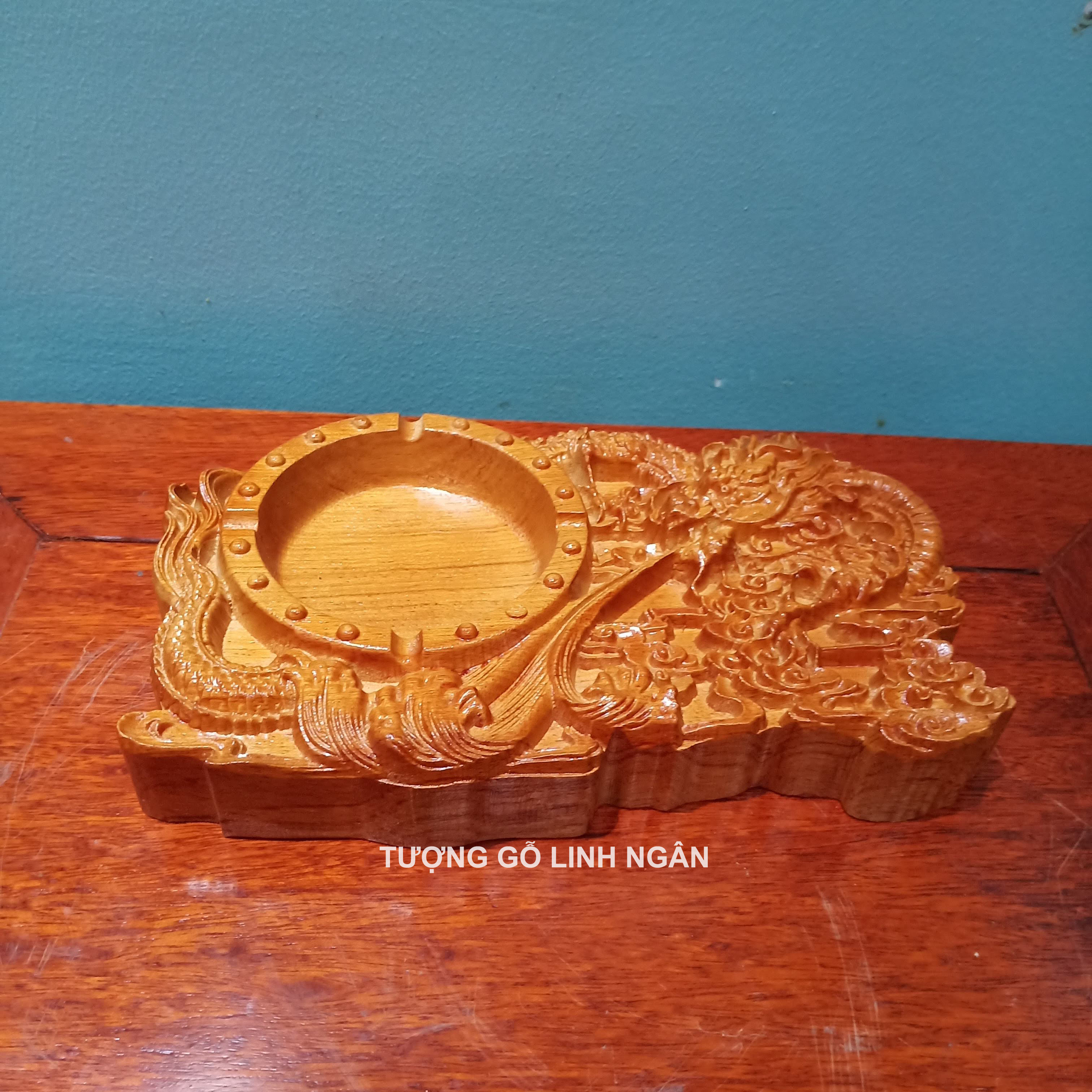 Gạt tàn gỗ hương