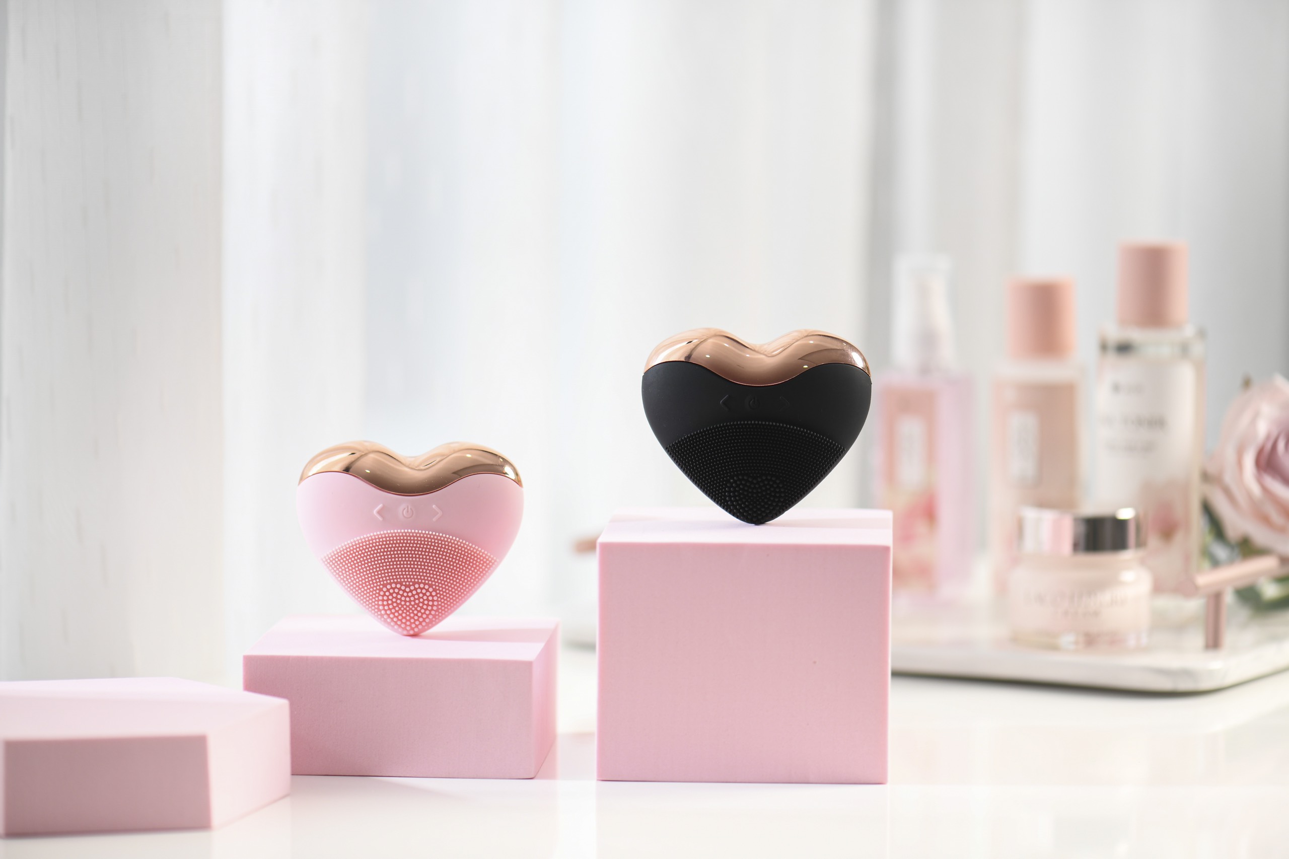 Máy Rửa Mặt Laco Luxury