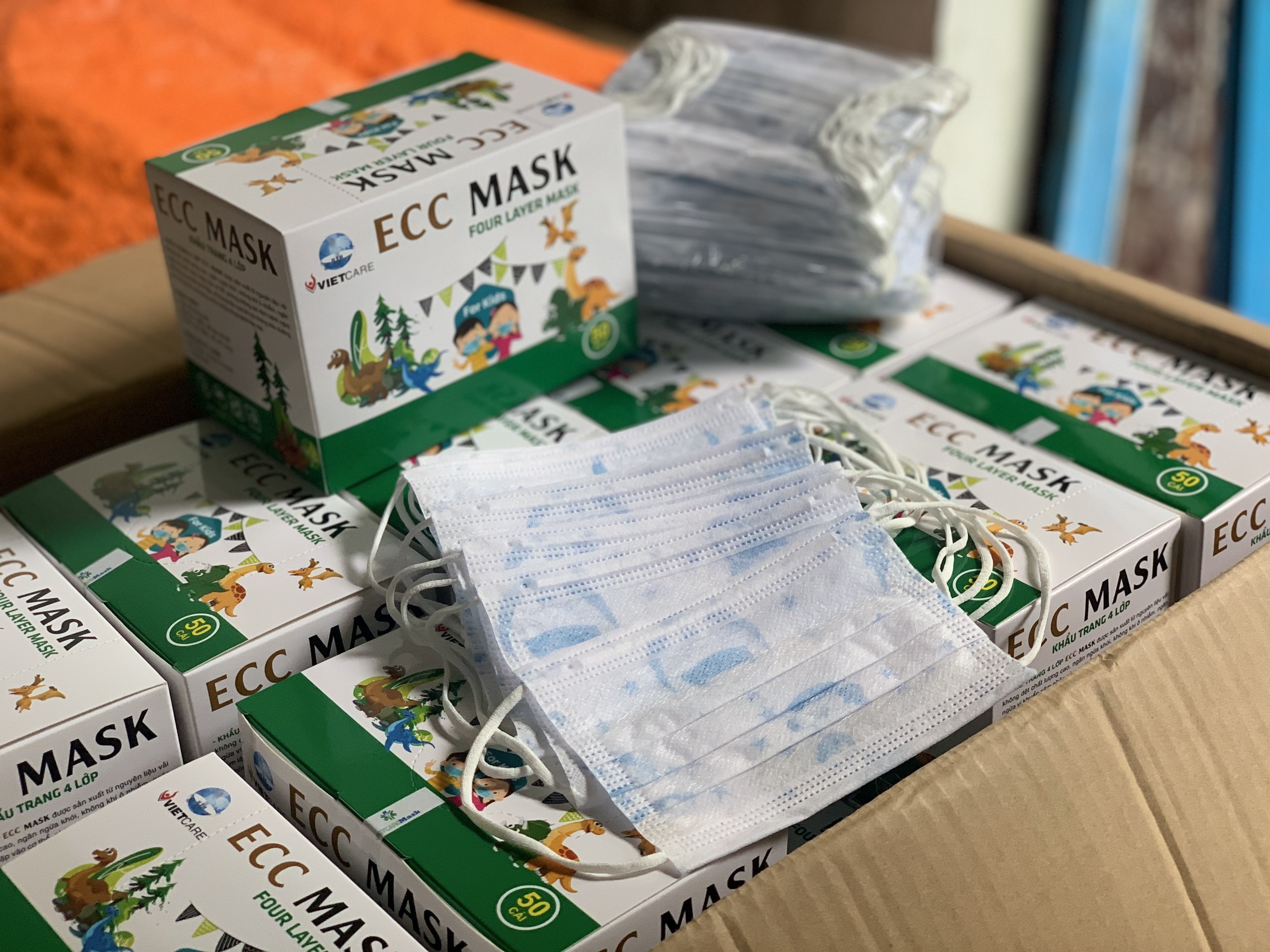 10 CÁU KHẨU TRANG Y TẾ TRẺ EM 4 LỚP VẢI KHÔNG DỆT