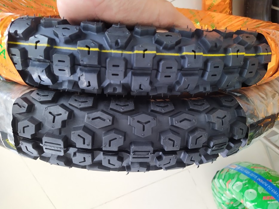 vỏ gai chân chó 3.00-18 và 3.50-18 cho GN125, YB125, master125...