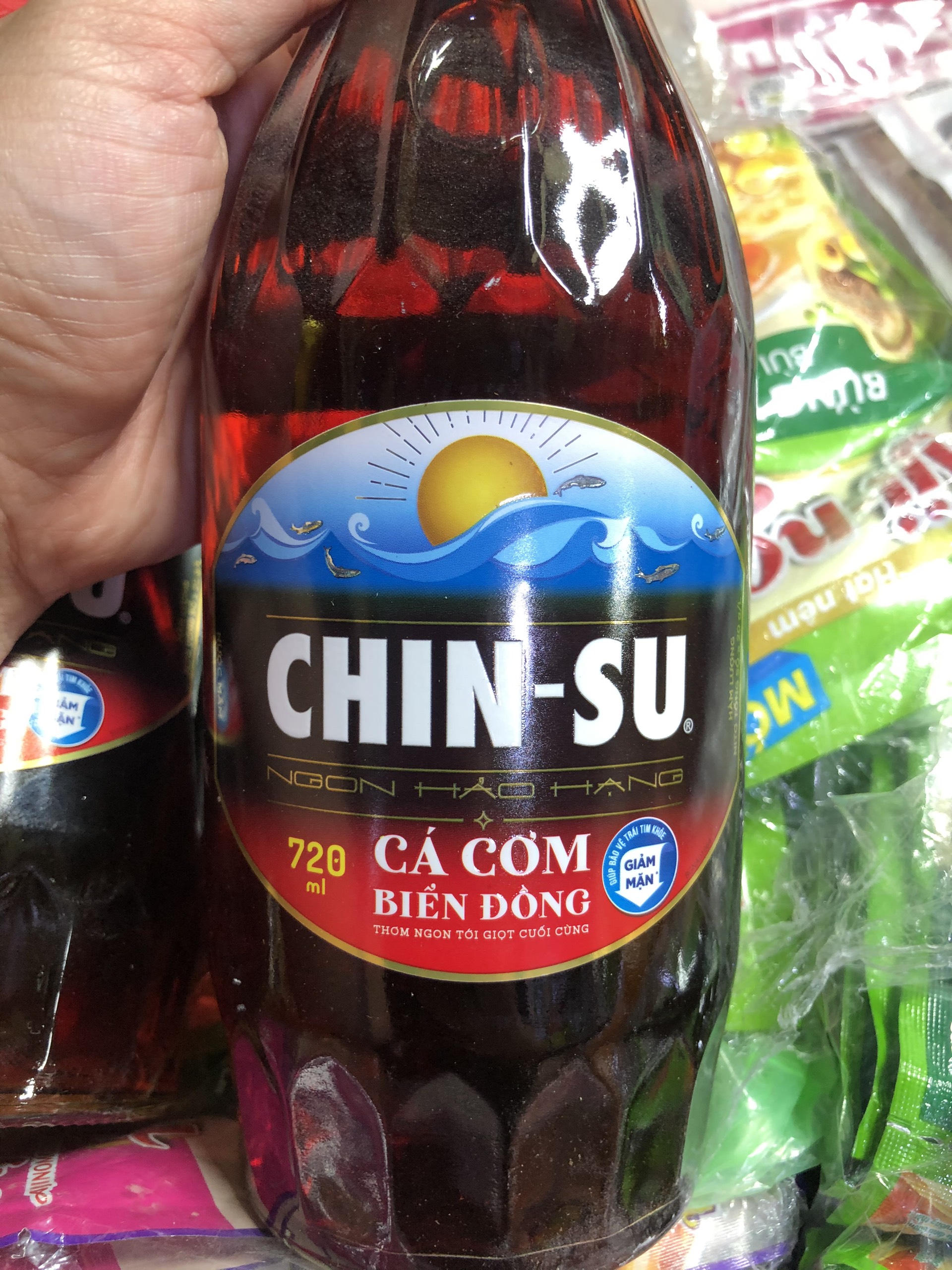 Nước mắm Chinsu cá cơm đặc sản