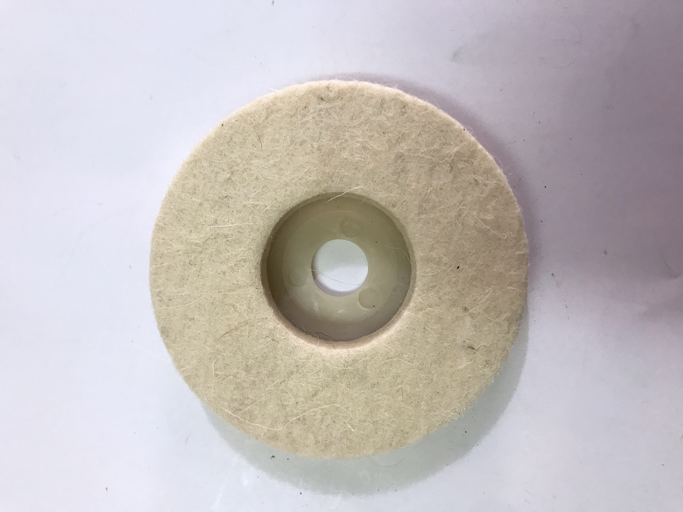 Nỉ Trắng Đánh Bóng Inox