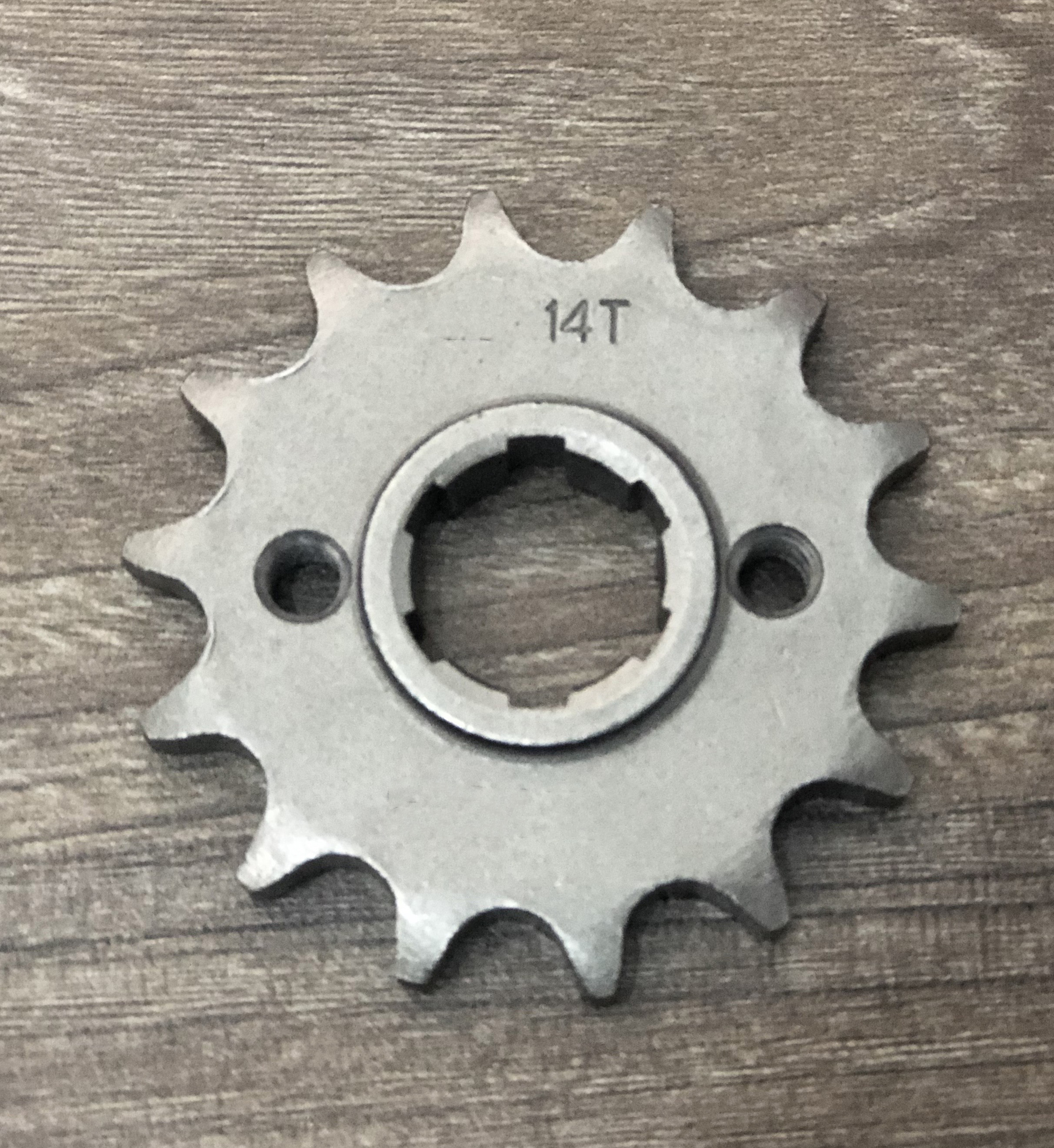 Nhông cho xe Brixton 125/150 (14 răng) JT