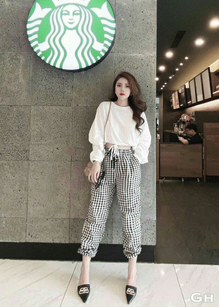 SÉT ÁO KIỂU TAY DÀI RÚT DÂY Ở LAI ÁO KÈM QUẦN CARO TRẺ TRUNG NĂNG ĐỘNG,HỢP THỜI TRANG CHẤT THUN DA CÁ PHỐI KATE DÀY MỊN TTSGR