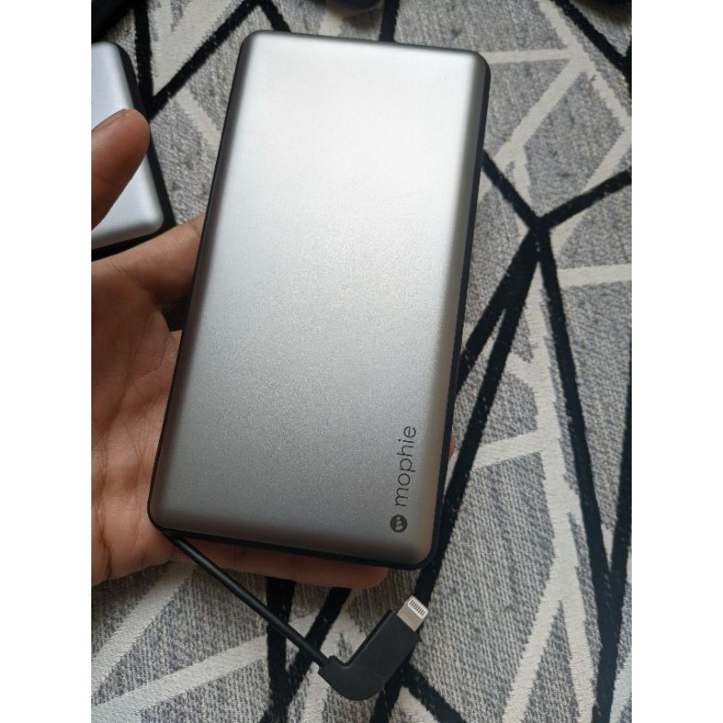 Pin sạc dự phòng tích hợp cáp lightning Mophie 12000mAh Powerstation XL plus