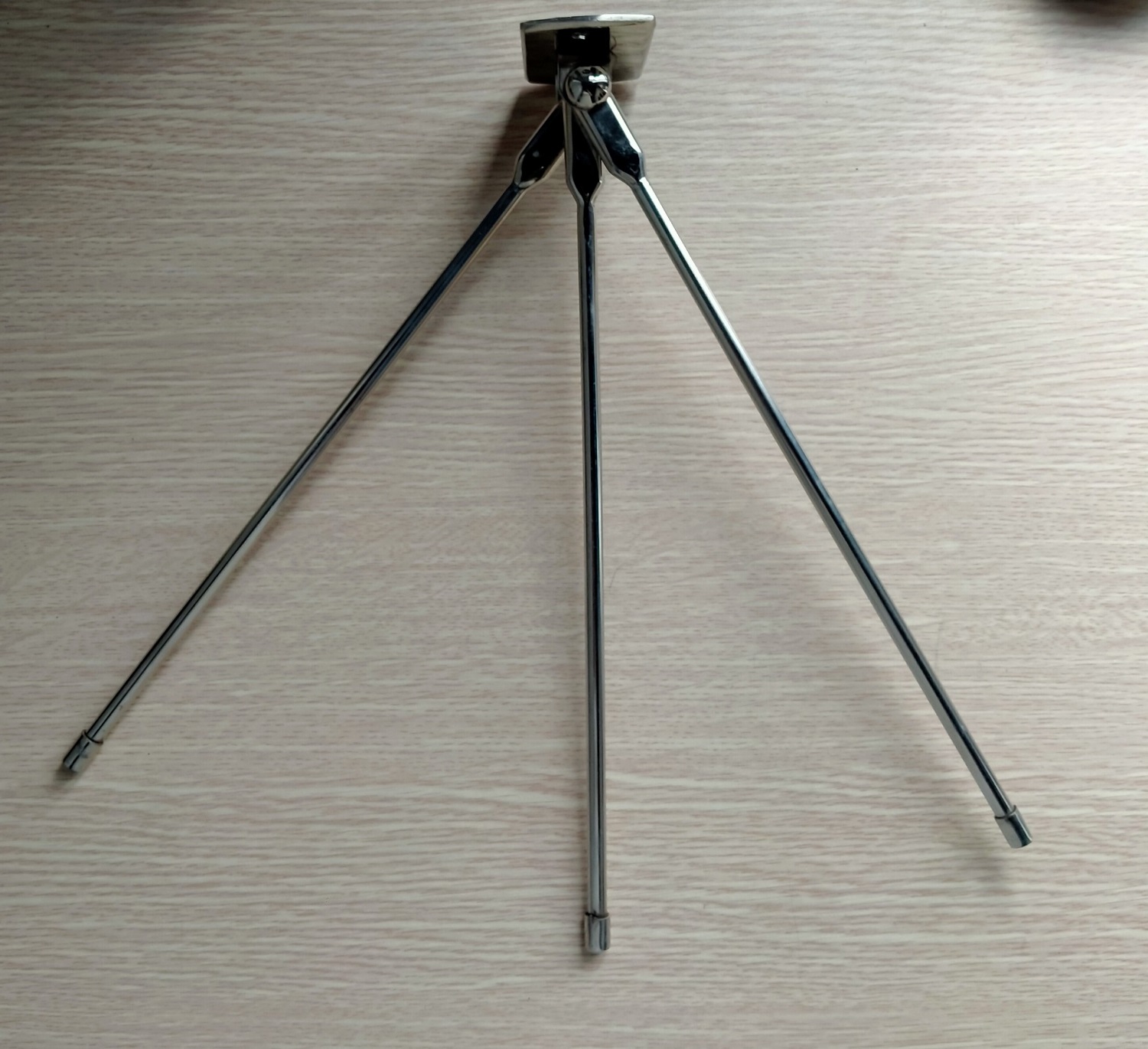 Vắt khăn nhà tắm đa năng 590x250x180mm inox 304