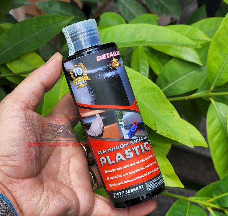 Sprayking TINH DẦU kem nhuộm nhựa Đen dàn áo Xe Máy nội thất oto bạc màu,,hàng chất lượng