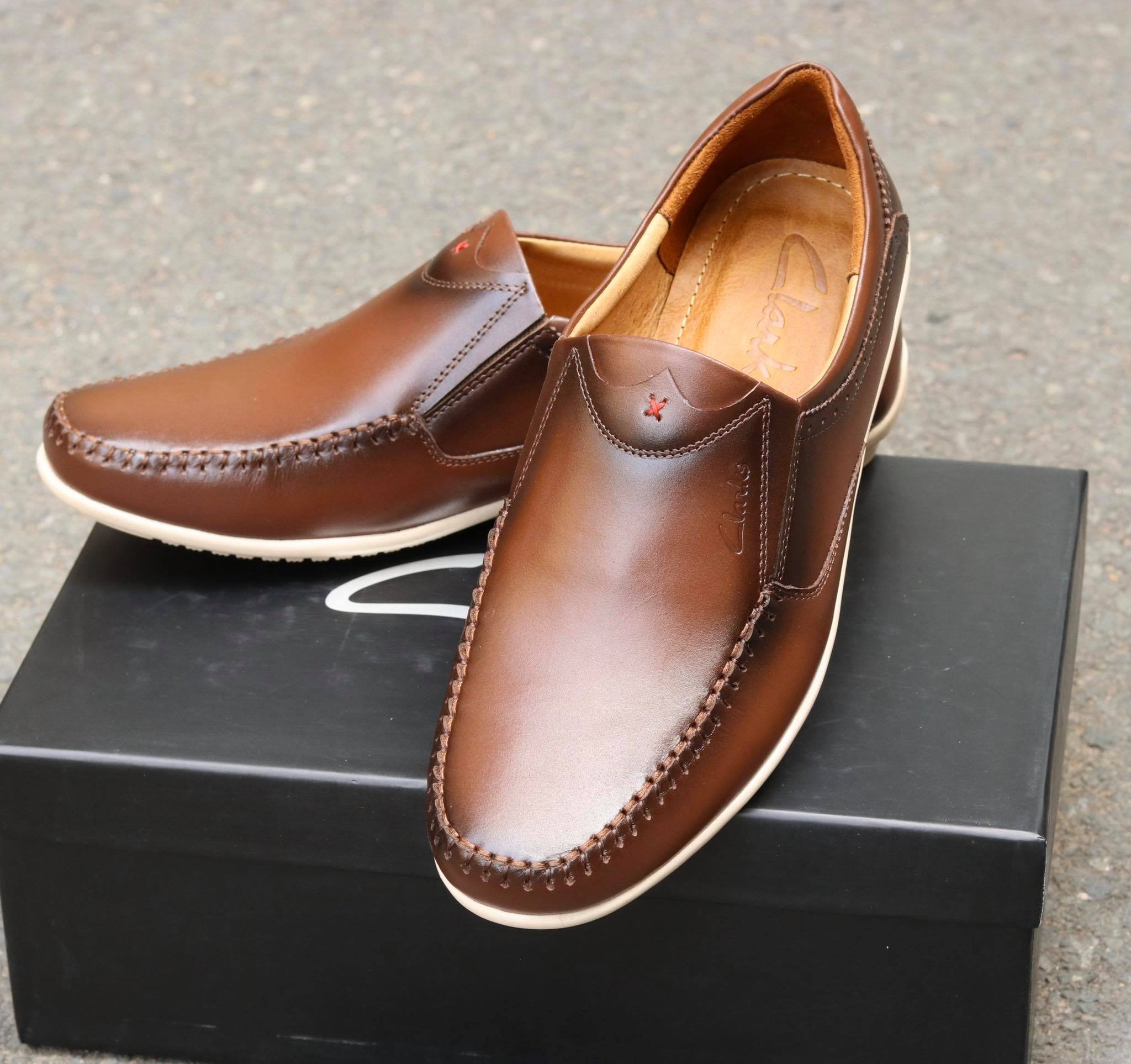Giày Clarks GCL-07 Nhập khẩu Thailand chính hãng . Da bò thật 100%, bảo hành chính hãng lên đến 24 tháng