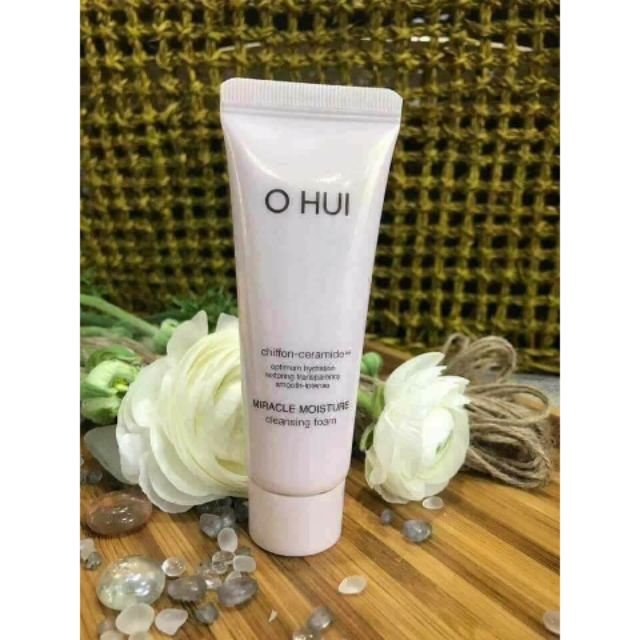 Sữa rửa mặt Ohui Miracle Moisture mini