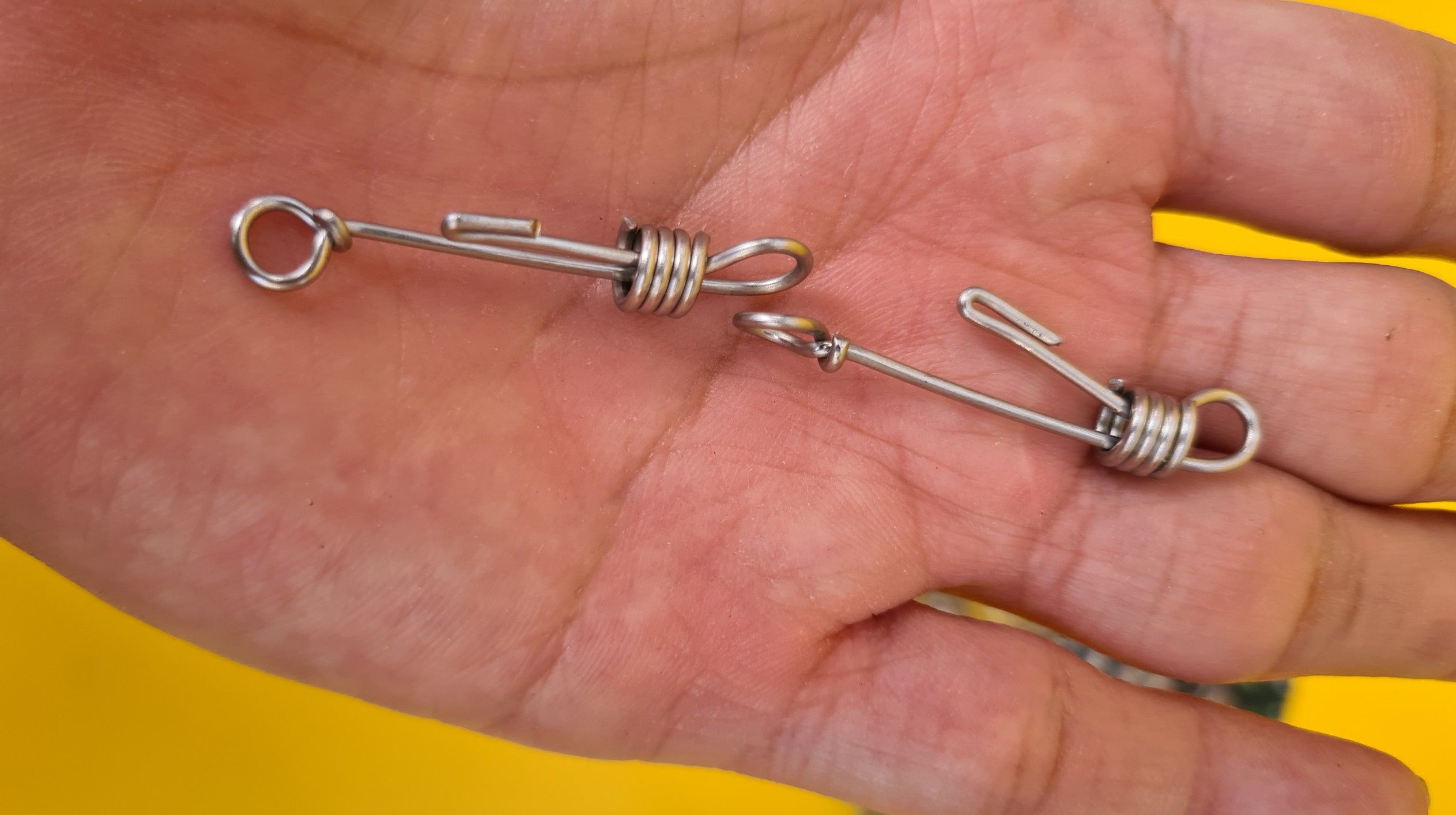 1 CÁI ĐẦU MÓC NHIỀU LOẠI (CHỐNG BUNG DÂY RA)