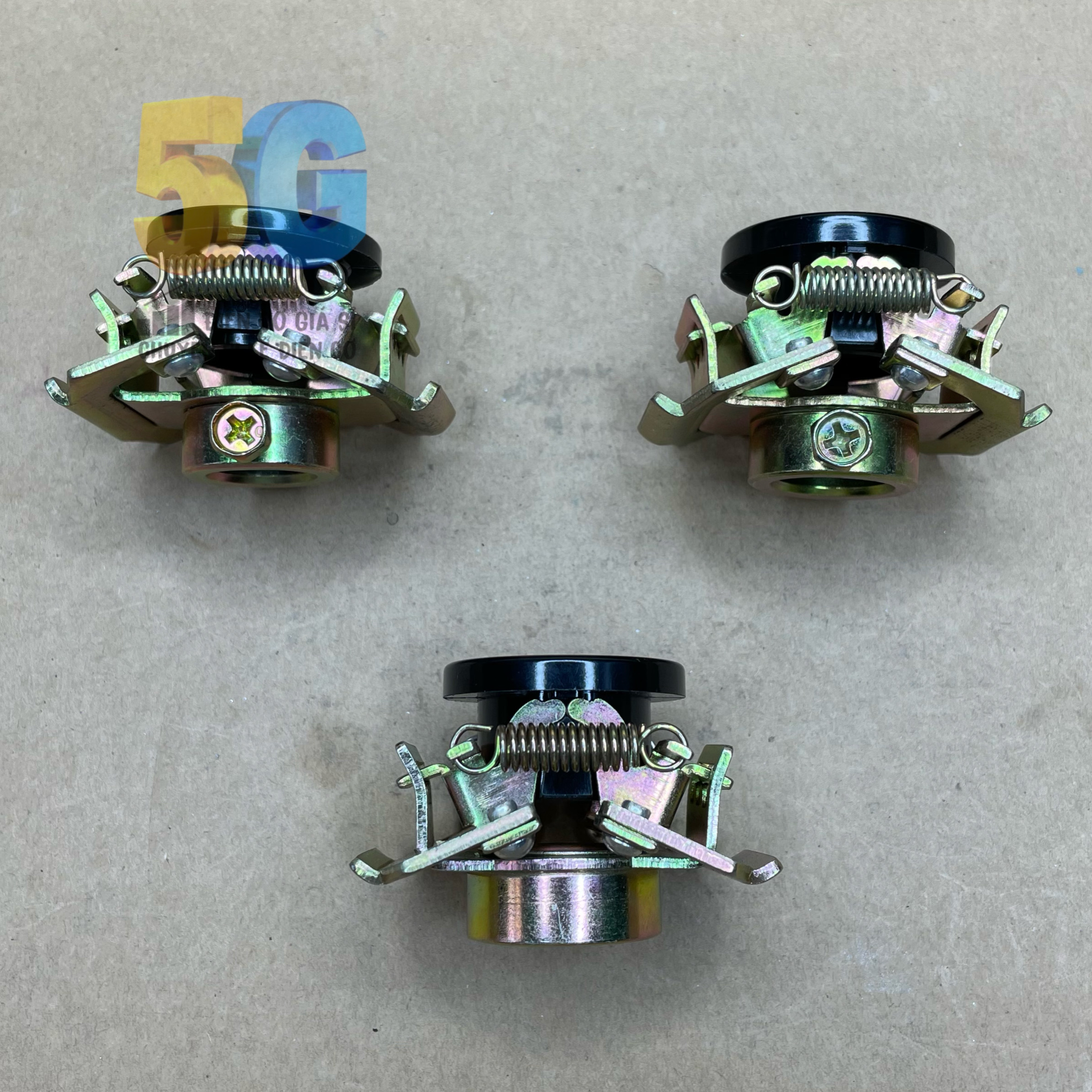 Mặt bung tua nhanh hoặc tua chậm motor có cốt trục 14mm - 16mm - 19mm kết hợp với mặt vít ly tâm tương thích
