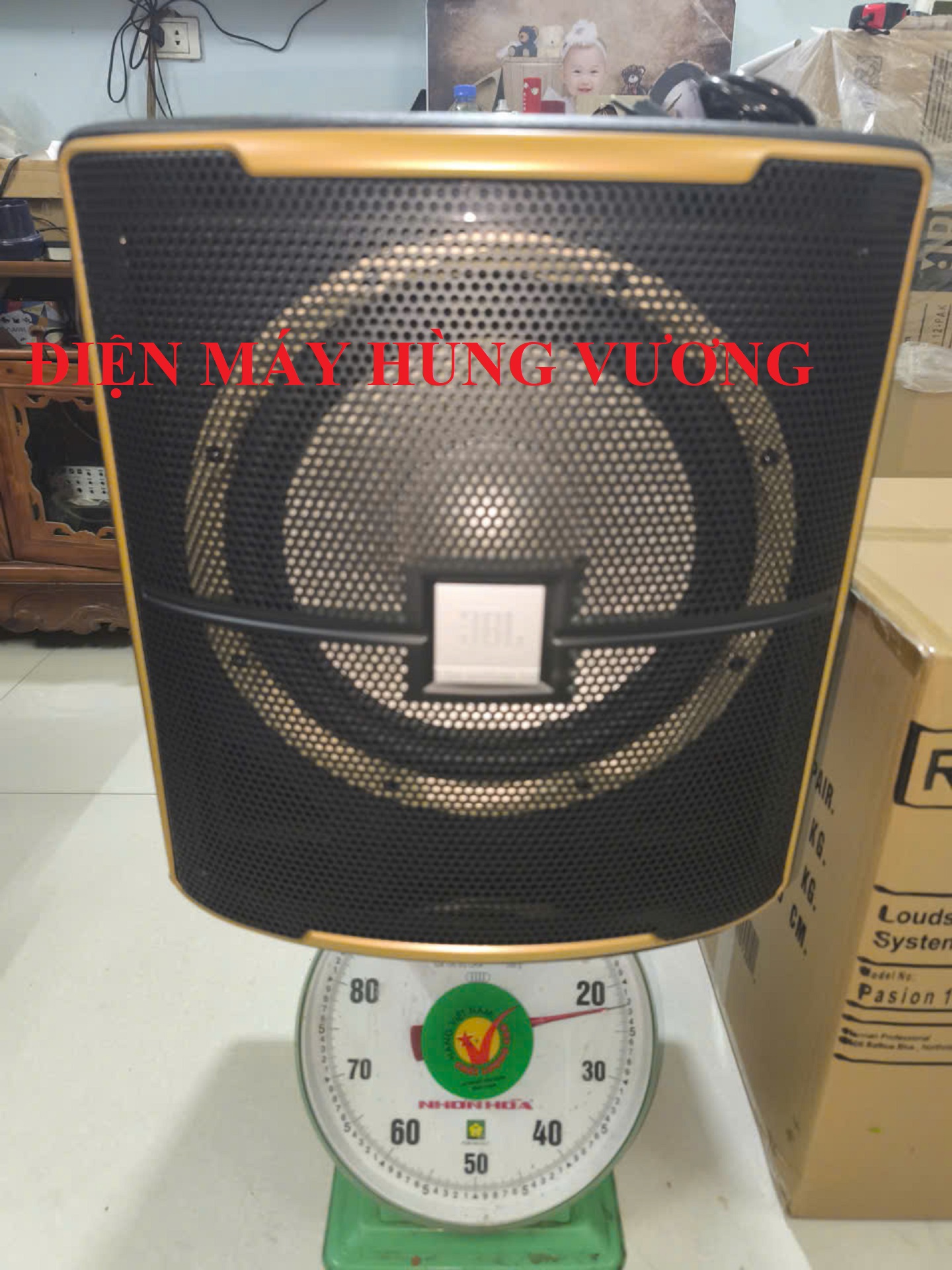 Loa sub điện, loa siêu trầm JBL Pasion SP12, bas 30 cm, 500W, nguồn xuyến đồng ,nhập nguyên chiếc TQ.