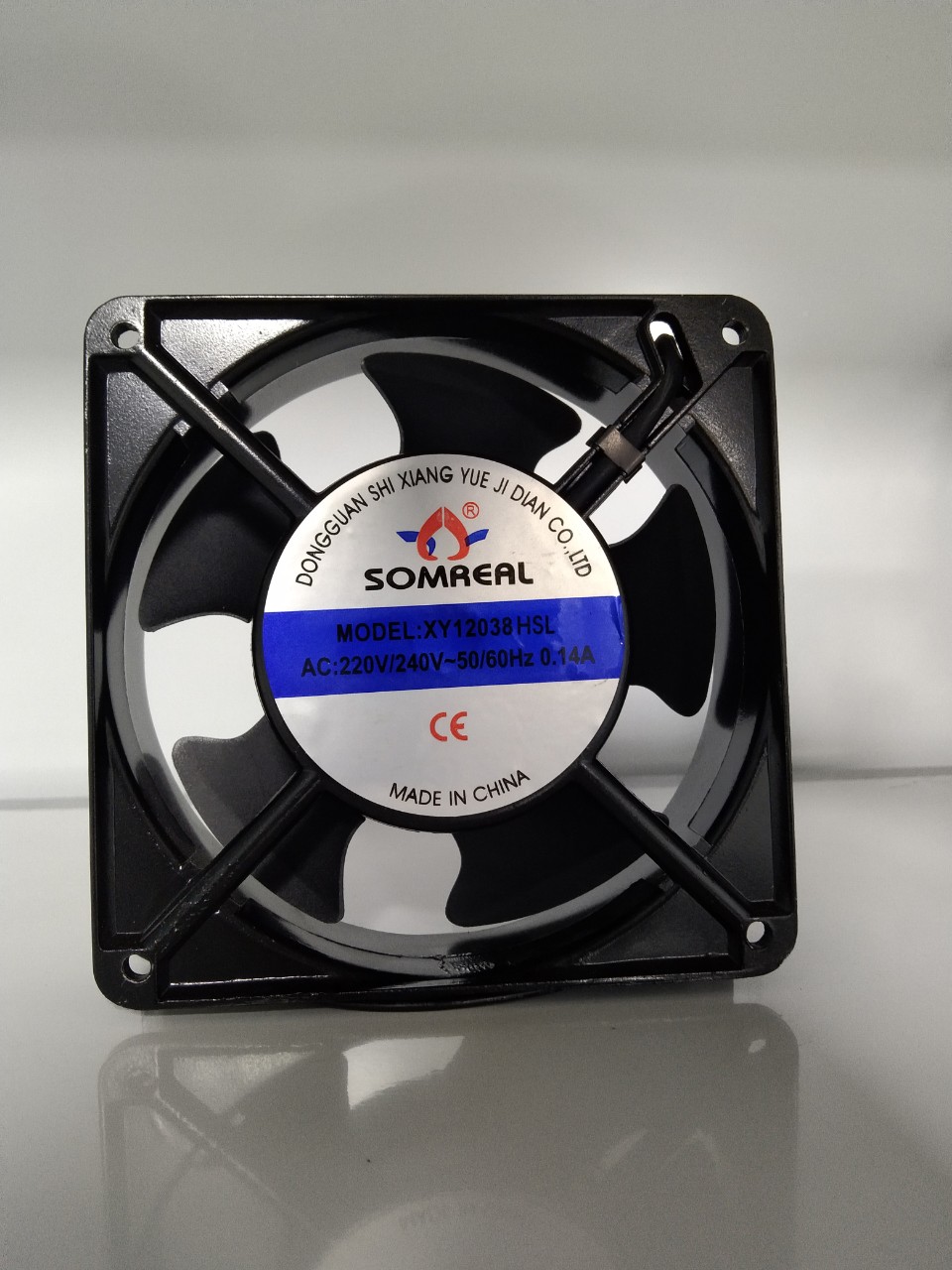 Quạt tản nhiệt 123.8cm 220v 0.14a