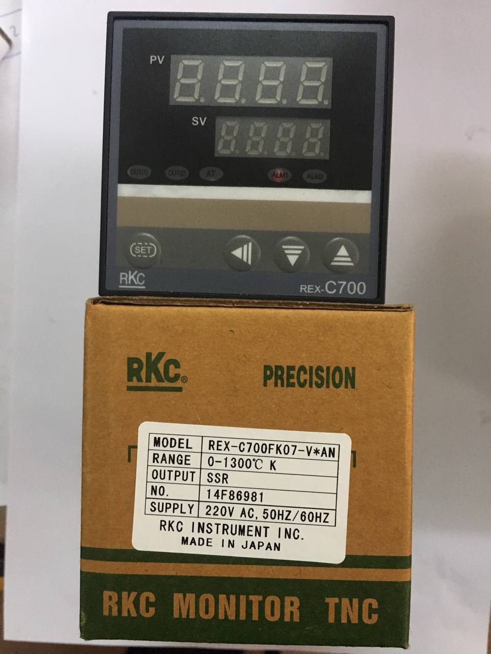 Bộ điều khiển nhiệt độ - đồng hồ nhiệt độ rkc c700 mặt 72x72 75x75