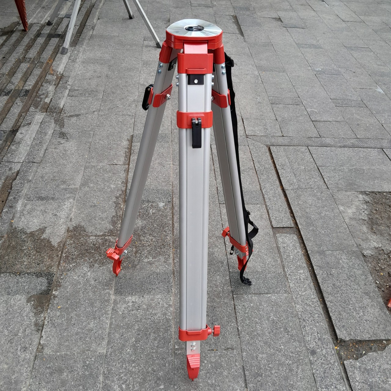 Chân máy thủy bình, máy toàn đạc 2 khóa chính hãng