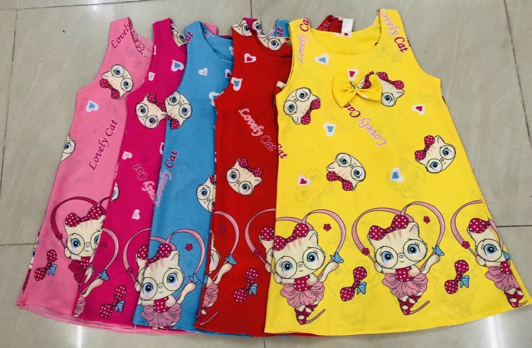 [HCM]Sale các mẫu đầm lụa bé (18-26kg) (giao màu ngẫu nhiên)