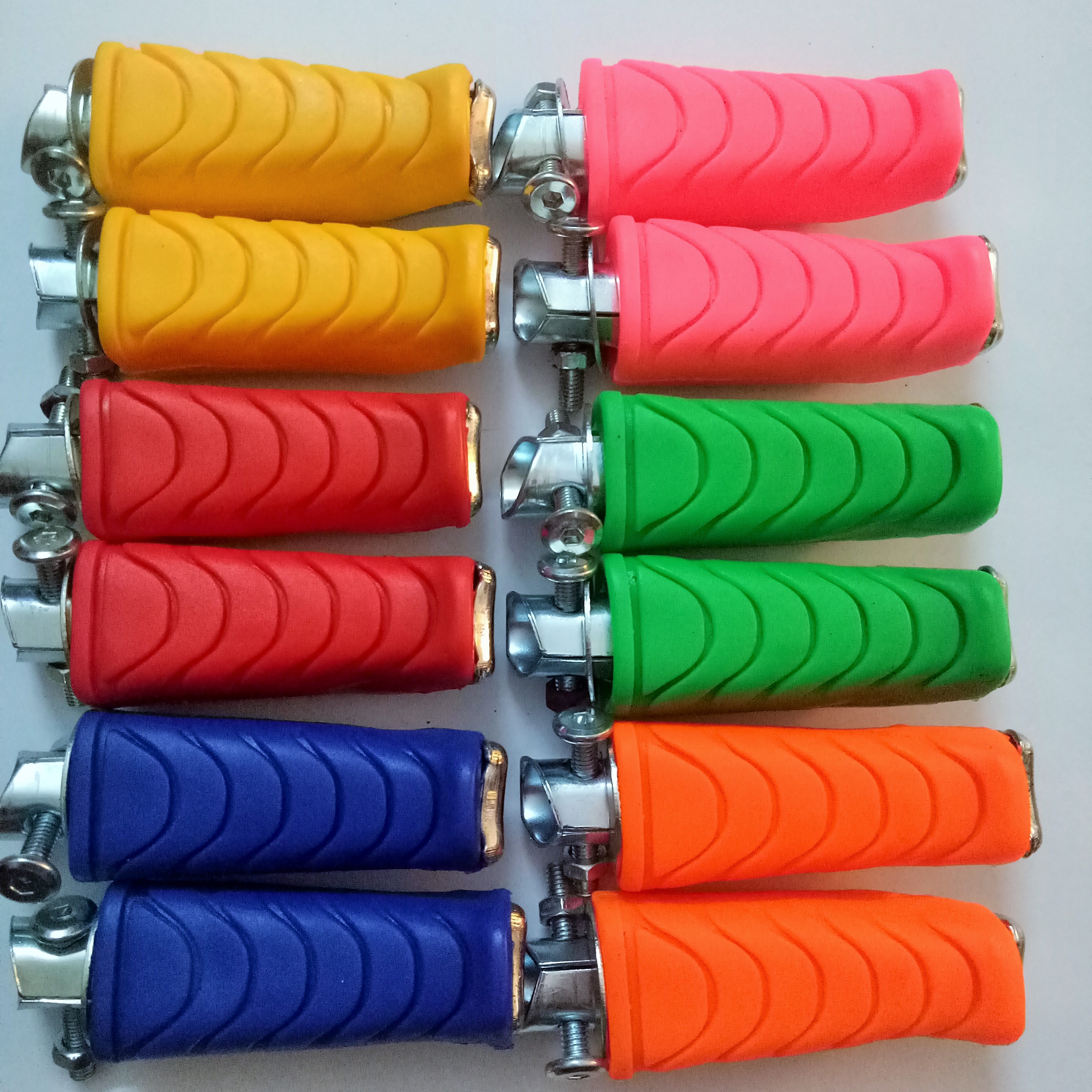 Cặp gác chân sau wave s màu gắn cho các loại xe số
