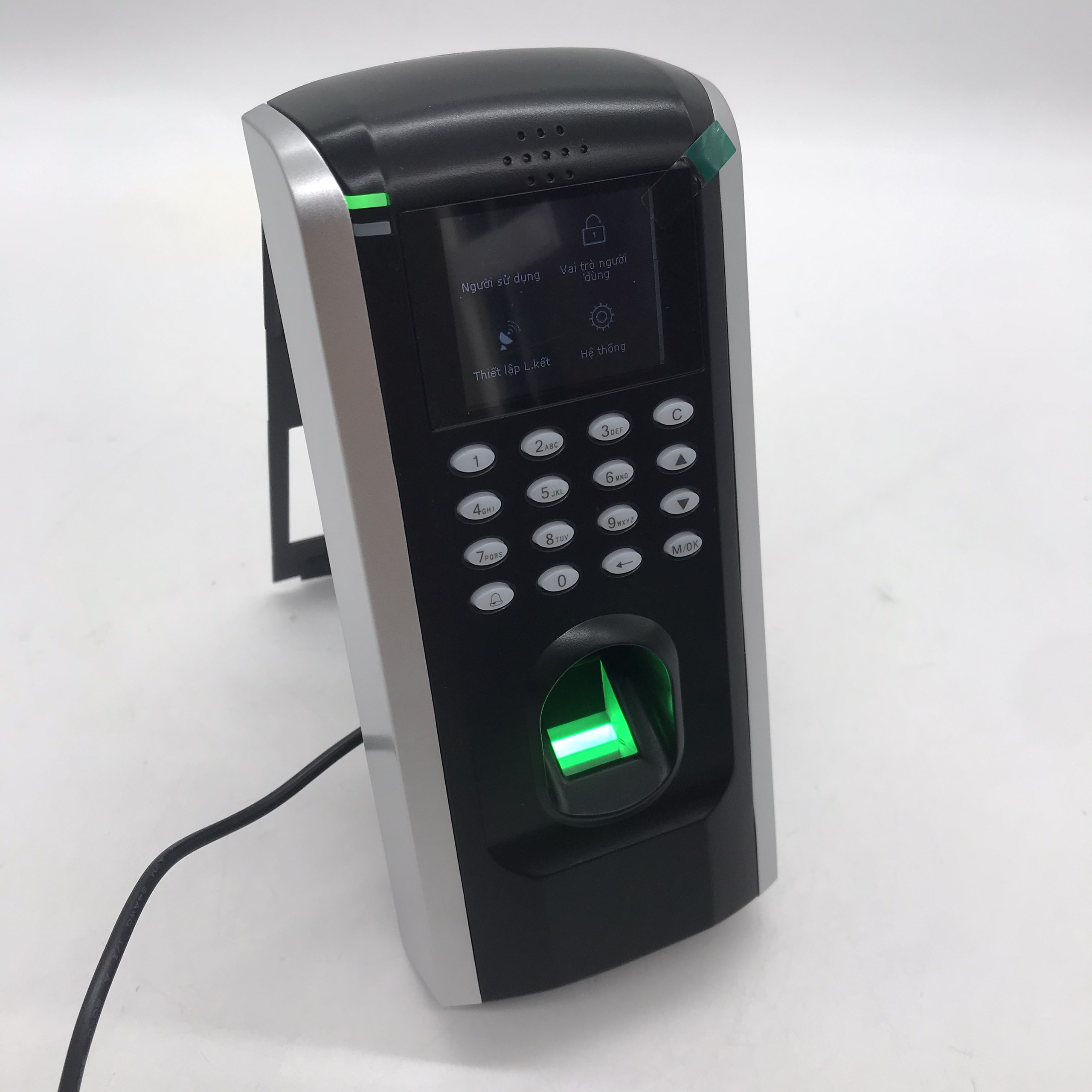 Máy chấm công & kiểm soát cửa ZKteco SF200