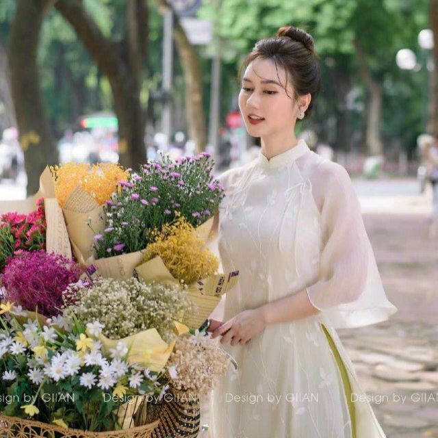 Set áo dài cách tân tay lỡ thêu hoa B10