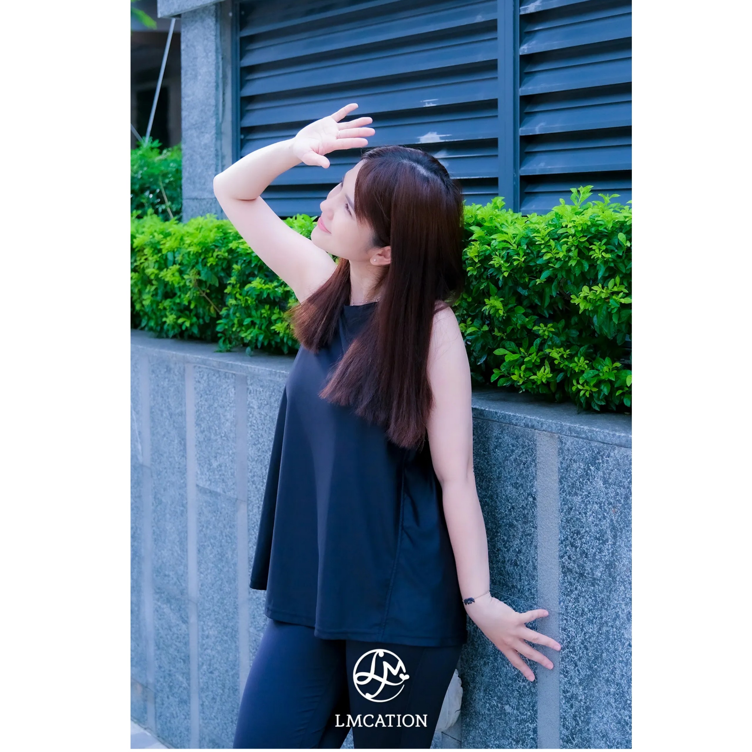 Áo thun thể thao lmcation josie - màu đen