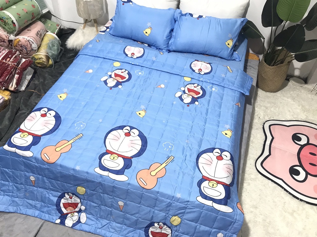 Chăn hè thu trần bông 3 lớp cotton poly 1m8x2m mẫu doremon đàn