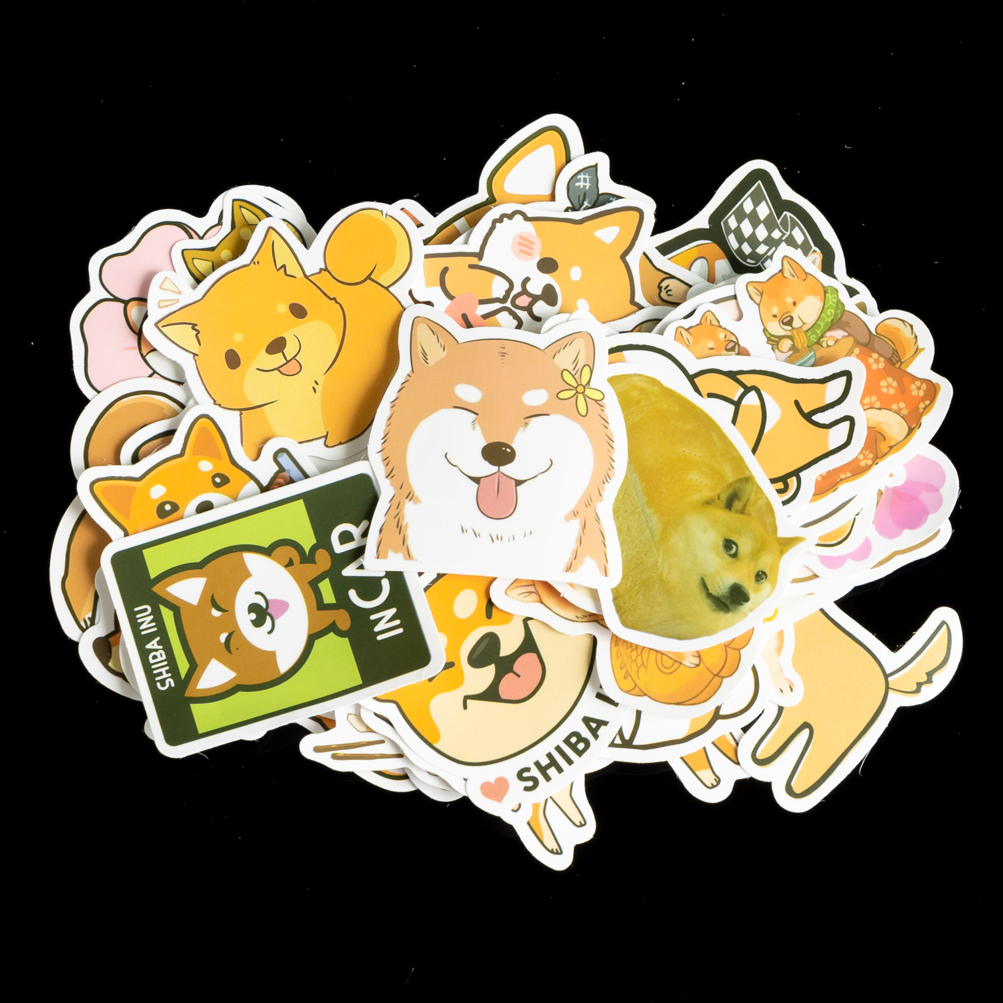 [HCM]Sticker cute chó Shiba hình dán dễ thương trang trí vali du lịch laptop mũ bảo hiểm đàn guitar ukelele macbook… chống nước lâu phai