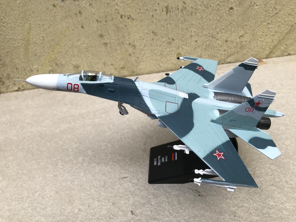 [HCM]Máy bay Tiêm kích SU-27 Sukhoi 1/100