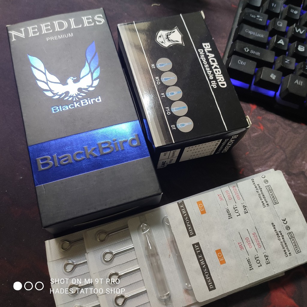 Bộ kim xăm + ngòi nhựa 3RL đi nét Black Bird