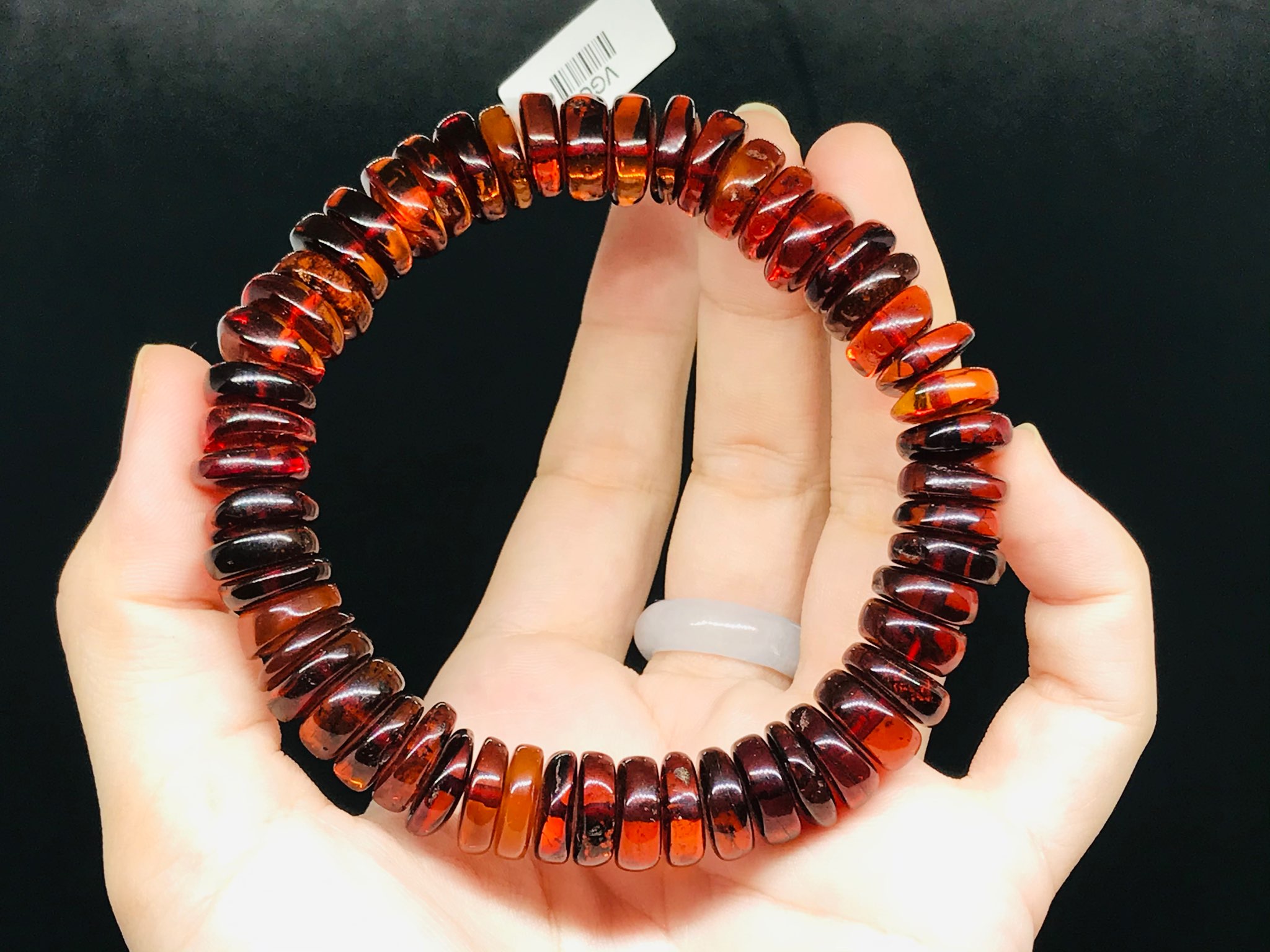 [HCM][Đã Kiểm Định Mẫu] Vòng Hổ Phách Huyết Dạng Bánh Xe Loại VIP Trong Không Tạp Cặn