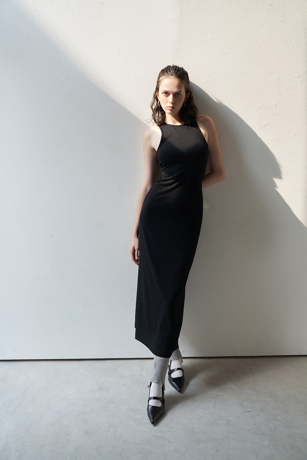 Dottie - đầm midi sát nách vải thun - đen - d0475