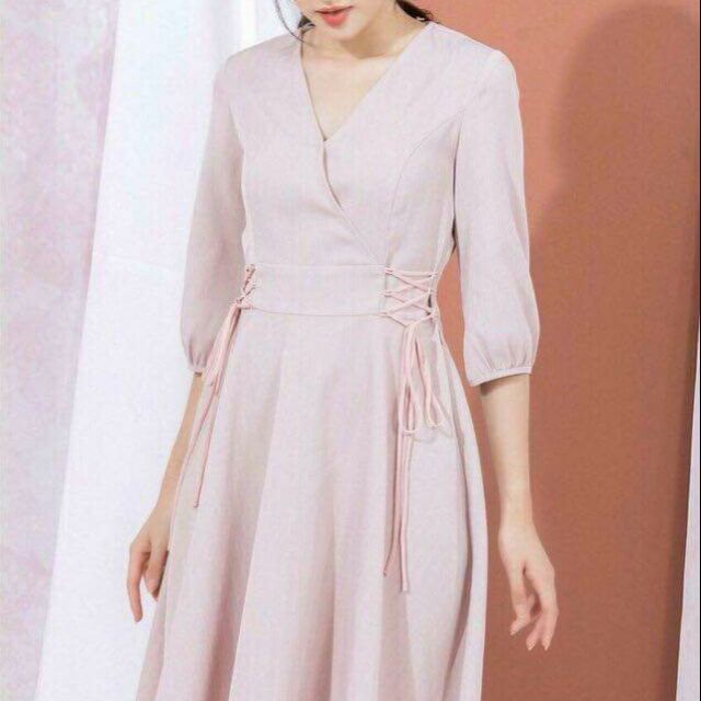 Đầm hồng đan dây eo ms24