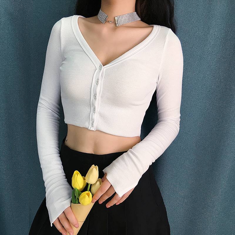 Áo dài tay có cúc tay chẻ