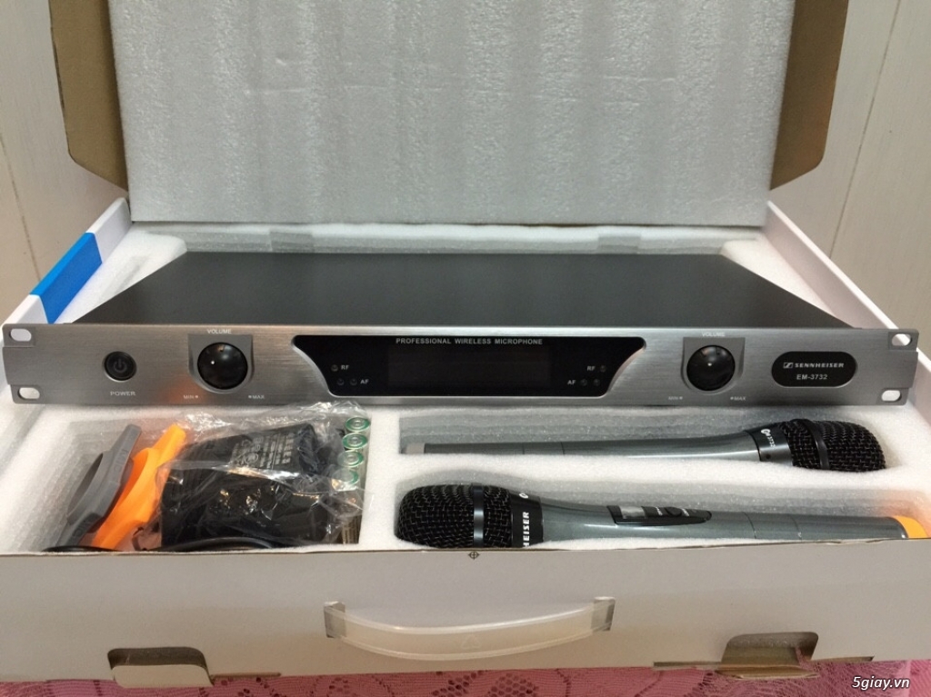 Micro không dây karaoke cho dàn karaoke chuyên nghiệp Sennheiser EM 3732