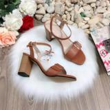 Thảm lông trang trí chụp hình hình tròn màu trắng lông dài