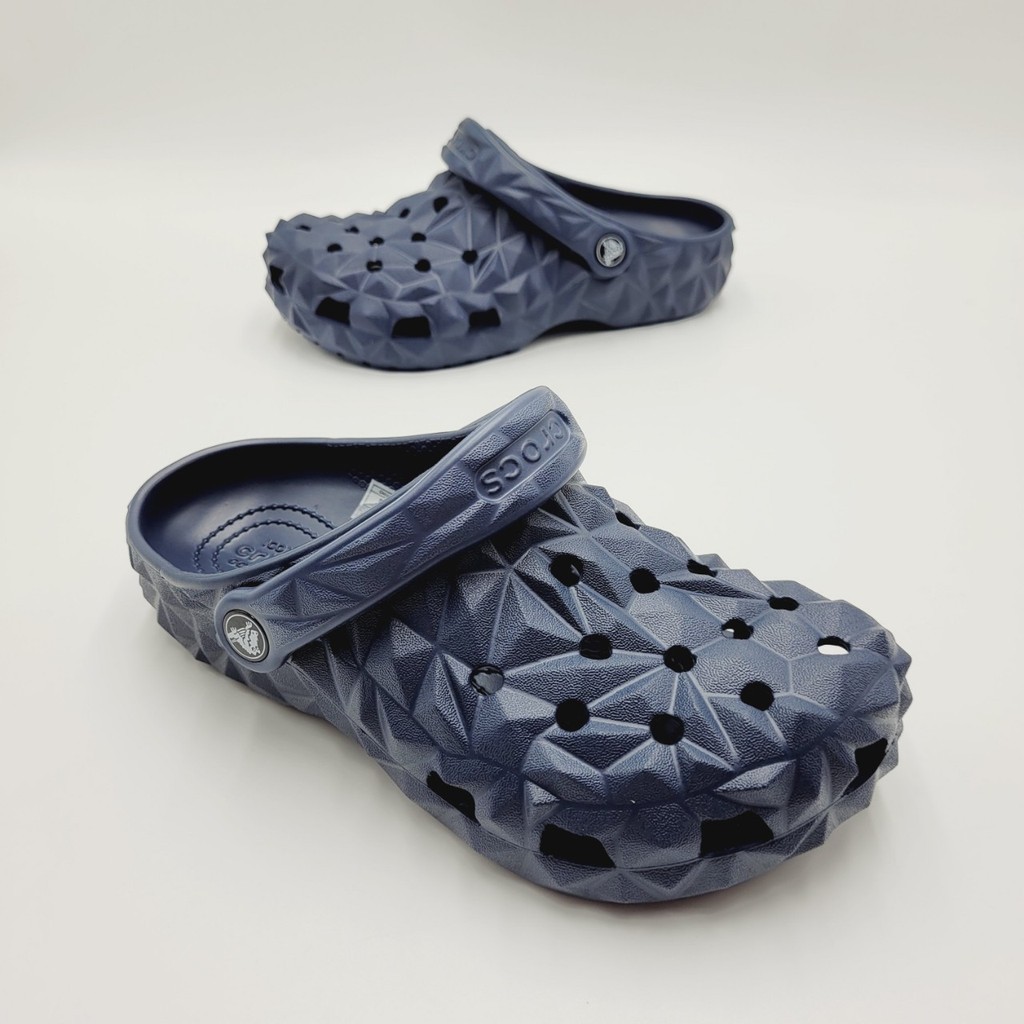 Dép sục nhựa đi mưa crocs band classic geometric sầu riêng cho cả nam và nữ màu navy