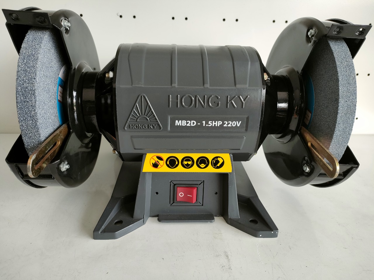 Chính hãng - máy mài bàn 2 đá 1.5hp - 220v hồng ký mb2d