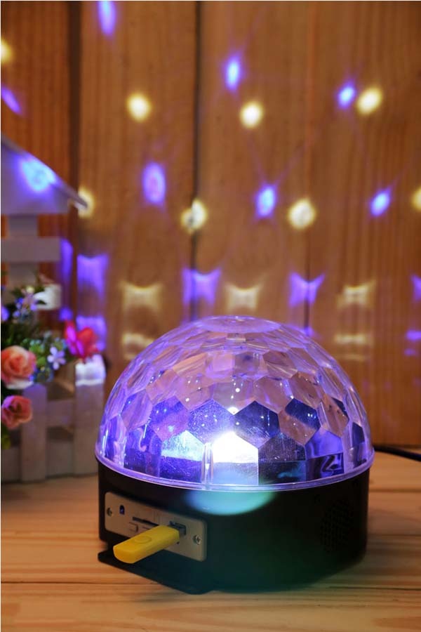 Loa đèn led vũ trường cảm ứng theo nhạc