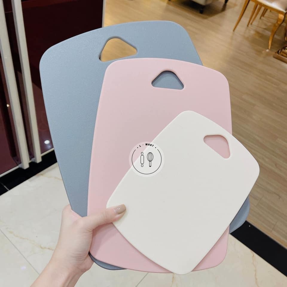thớt nhựa Kháng Khuẩn combo set 3 thớt nhựa chống ẩm mốc, độc hại, vệ sinh dễ dàng, tiện lợi , Chống Trơn Trượt - Màu Ngẫu Nhiên