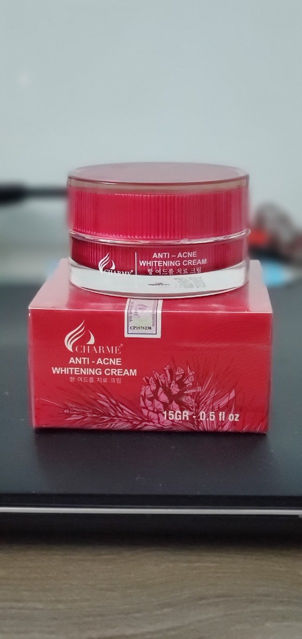 Kem face thông đỏ charm