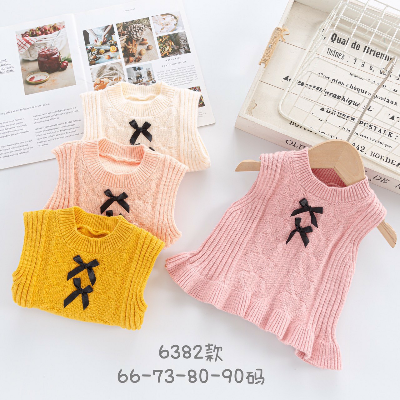 áo len gile cổ tròn cho bé gái mềm mịn 0-3 tuổi áo dáng xòe họa tiết nơ đen QCCC