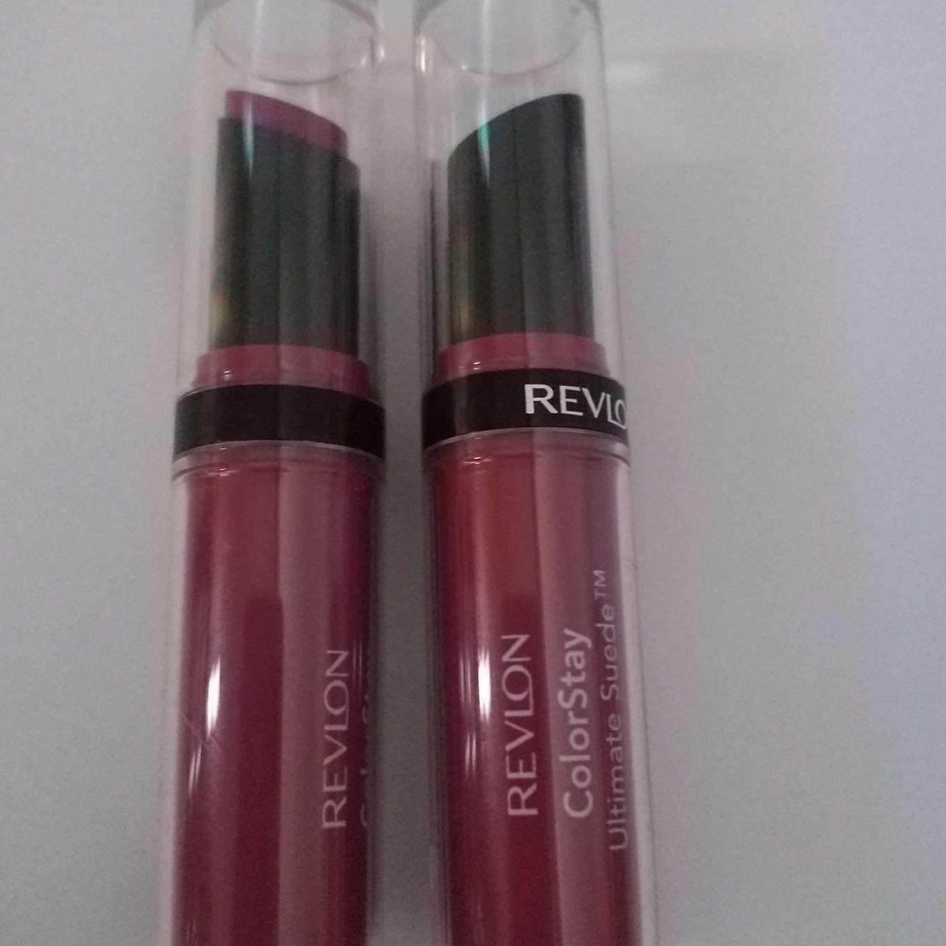 Son lì colorstay ultimate suede lipstick revlon 047